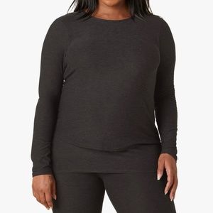 Beyond Yoga Featherweight Under Wraps Nursing\maternity Overlap Tee